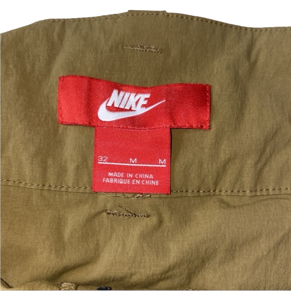 Nike Tech Woven Tan and Navy Blue Shorts Size Medium - Picture 4 of 6